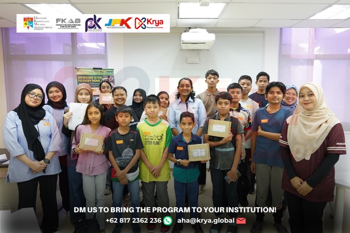 here’s a sneak peek into today’s holiday program at malaysia fun with lights, circuits & bioinf (8)